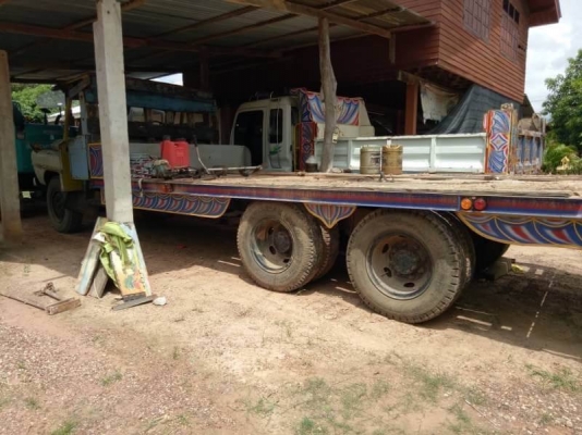 ขาย 255,000 ISUZU. หัวยาว 2 เพลา สโล เครื่อง PD6-185. ขึ้น 200 ได้ เอกสาเล่มทะเบียน  รถยุ บุรีรัมย์. โทร&amp;ไอดีไลน์ 0610710295