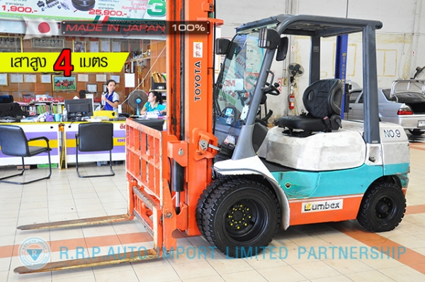 ขายรถโฟล์คลิฟท์มือสอง TOYOTA รุ่น 7FD25-30842 นำเข้าจากประเทศญี่ปุ่น 100\% ไม่เคยใช้งานในไทย