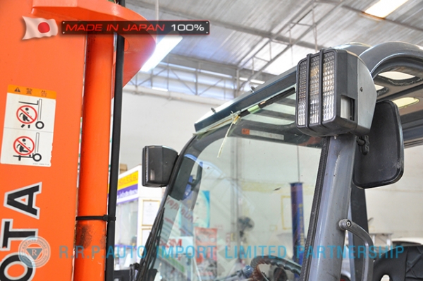 ขายรถโฟล์คลิฟท์มือสอง TOYOTA รุ่น 7FD25-30842 นำเข้าจากประเทศญี่ปุ่น 100\% ไม่เคยใช้งานในไทย