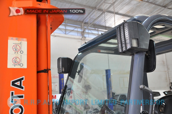 ขายรถโฟล์คลิฟท์มือสอง TOYOTA รุ่น 7FD25-16855 นำเข้าจากประเทศญี่ปุ่น 100\% ไม่เคยใช้งานในไทย