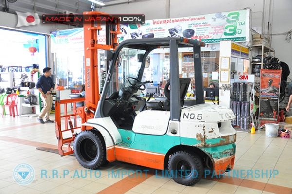 ขายรถโฟล์คลิฟท์มือสอง TOYOTA รุ่น 7FD25-16855 นำเข้าจากประเทศญี่ปุ่น 100\% ไม่เคยใช้งานในไทย