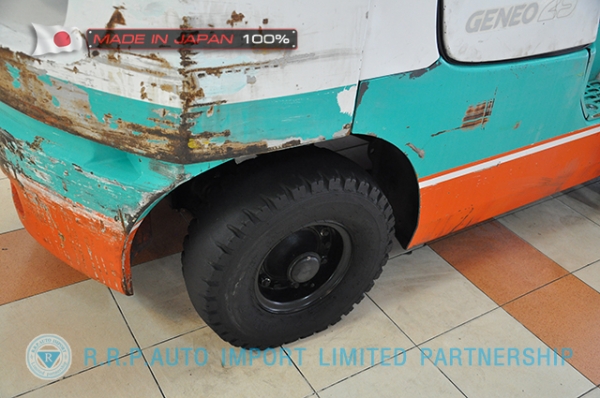 ขายรถโฟล์คลิฟท์มือสอง TOYOTA รุ่น 7FD25-16855 นำเข้าจากประเทศญี่ปุ่น 100\% ไม่เคยใช้งานในไทย