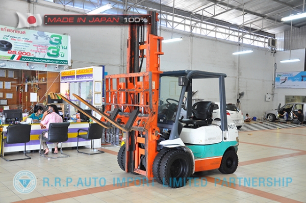 ขายรถโฟล์คลิฟท์มือสอง TOYOTA รุ่น 7FD25-16855 นำเข้าจากประเทศญี่ปุ่น 100\% ไม่เคยใช้งานในไทย