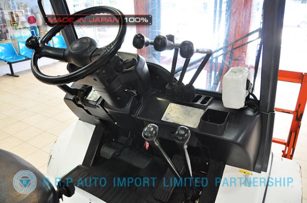 ขายรถโฟล์คลิฟท์มือสอง TOYOTA รุ่น 7FD25-16855 นำเข้าจากประเทศญี่ปุ่น 100\% ไม่เคยใช้งานในไทย