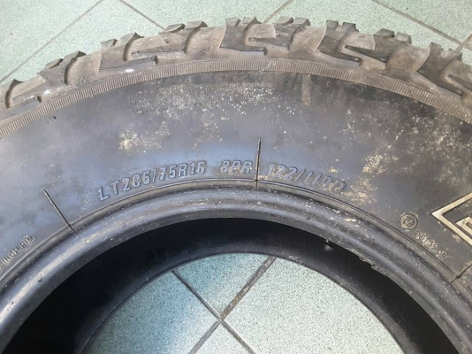 ยาง 33นิ้ว Maxxis MT 285-75-16 ปลายปี12 สวยๆ 1ชุด ยาง 33นิ้ว Maxxis MT 285-75-16 ปลายปี12 สวยๆ 1ชุด