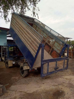 อีแต๋นสี่ล้อดั๊มพร้อมใช้งาน