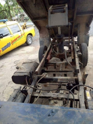 อีแต๋นสี่ล้อดั๊มพร้อมใช้งาน