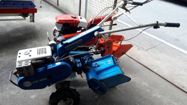 รถตีดินแบบเดินตามเก่าญี่ปุ่น 2 คัน ( ราคารวม 2 คัน )