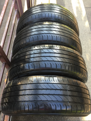 ยาง Dunlop 235 55 20 ปี16 ดอกเต็ม ไม่มีปะ ใช้ยาว ราคาไม่แพง ยาง Dunlop 235 55 20 ปี16 ดอกเต็ม ไม่มีปะ ใช้ยาว ราคาไม่แพง