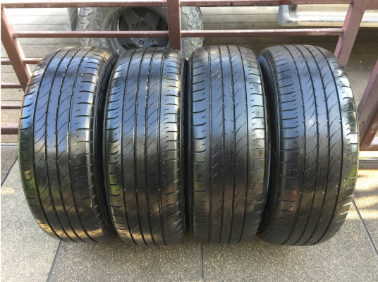 ยาง Dunlop 235 55 20 ปี16 ดอกเต็ม ไม่มีปะ ใช้ยาว ราคาไม่แพง ยาง Dunlop 235 55 20 ปี16 ดอกเต็ม ไม่มีปะ ใช้ยาว ราคาไม่แพง