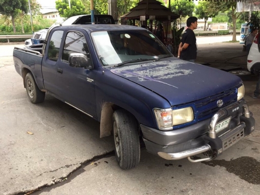 ยาง Dunlop 235 55 20 ปี16 ดอกเต็ม ไม่มีปะ ใช้ยาว ราคาไม่แพง ยาง Dunlop 235 55 20 ปี16 ดอกเต็ม ไม่มีปะ ใช้ยาว ราคาไม่แพง