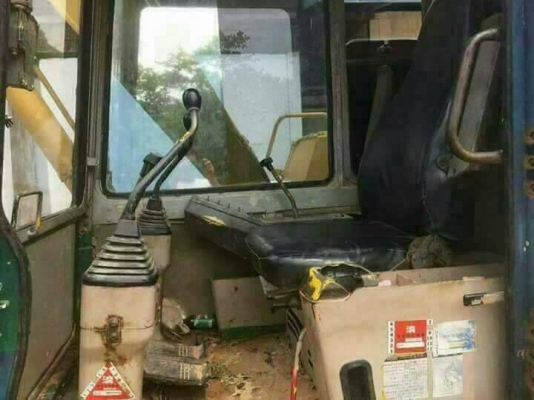 KOMATSU PC60-6 รถสวย เอวแน่น ช่วงล่างเต็ม เอกสารอินวอยซ์ เจ้าของขายเอง