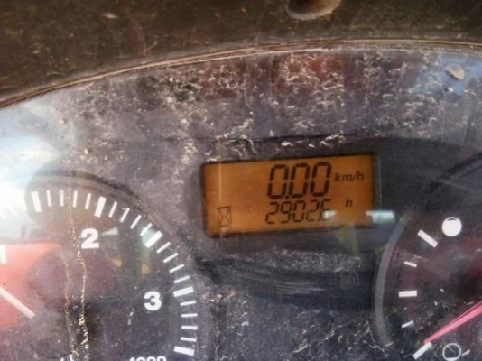 รถไถ KUBOTA 7040  ,  2 เพลา.  ,  ( รถ 2 เพลา. )     สนใจติดต่อ   081 - 6079515