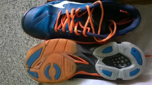 ขาย Mizuno Wave Lightning Z