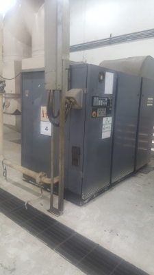 ปั๊มลมสกรูขนาด 250 Kwปี 97= 2 ตัวๆละ220,000 110 kwปี94= 2 ตัวๆละ170,000แอร์ดายเออร์1ตัว