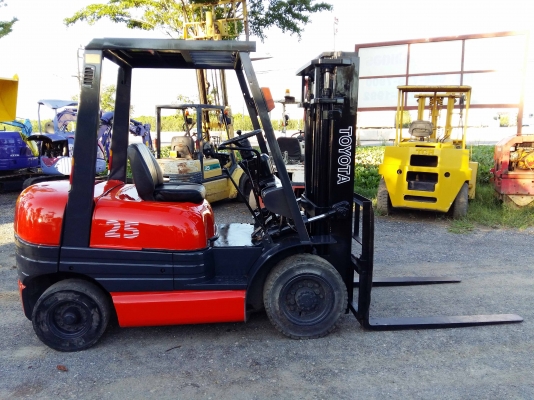 ขายรถโฟล์คลิฟท์ TOYOTA 6FD25 เสาสูง 3 เมตร ขนาด2.5ตัน ติดต่อ 086-324-1992 086-775-7900