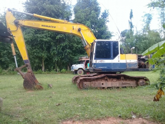 ขายรถขุดแบ็คโค KOMATSU PC200-5 สภาพใช้งานปกติ เครื่องเดิมปั๊มเดิม