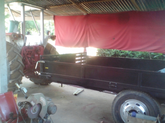 รับติดตั้งและสร้างใบมีดดันหน้ารถไถทุกยี่ห้อที่คุณหาอะไหล่ยากๆ