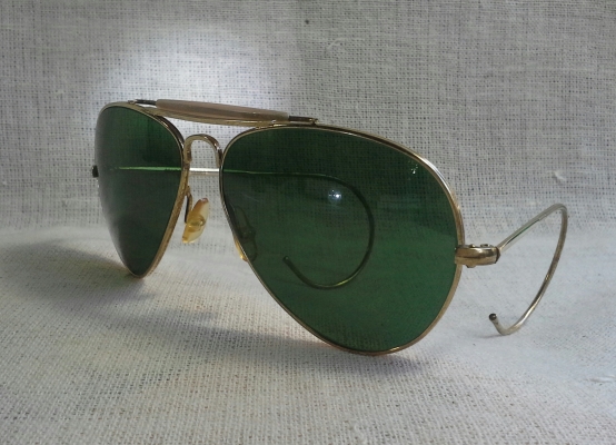 แว่นตาฝรั่งเศสวินเทจ ยุค &#039;80s โมเดลแม่ทัพ &#039;แมคอาร์เธอร์ - ผู้ชายกลางแจ้ง&#039; Vintage FRE