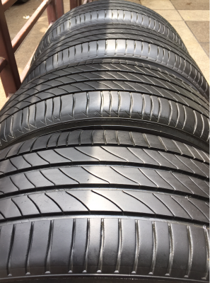 ยาง Michelin Primacy 3st 215 60 16 ปลายปี15 ดอกเต็ม ไม่มีปะ ราคาไม่แพง ยาง Michelin Primacy 3st 215 60 16 ปลายปี15 ดอกเต็ม ไม่มีปะ ราคาไม่แพง