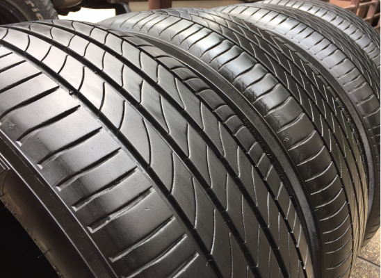 ยาง Michelin Primacy 3st 215 60 16 ปลายปี15 ดอกเต็ม ไม่มีปะ ราคาไม่แพง ยาง Michelin Primacy 3st 215 60 16 ปลายปี15 ดอกเต็ม ไม่มีปะ ราคาไม่แพง