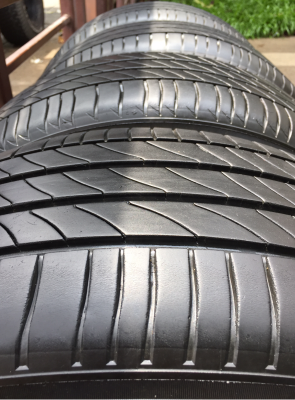 ยาง Michelin Primacy 3st 215 60 16 ปลายปี15 ดอกเต็ม ไม่มีปะ ราคาไม่แพง ยาง Michelin Primacy 3st 215 60 16 ปลายปี15 ดอกเต็ม ไม่มีปะ ราคาไม่แพง