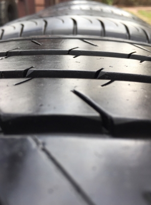 ยาง DUNLOP sp sport maxx 215 55 17 ปี15 ดอกเต็ม ไม่มีปะ ใช้ยาว ราคาไม่แพง ยาง DUNLOP sp sport maxx 215 55 17 ปี15 ดอกเต็ม ไม่มีปะ ใช้ยาว ราคาไม่แพง