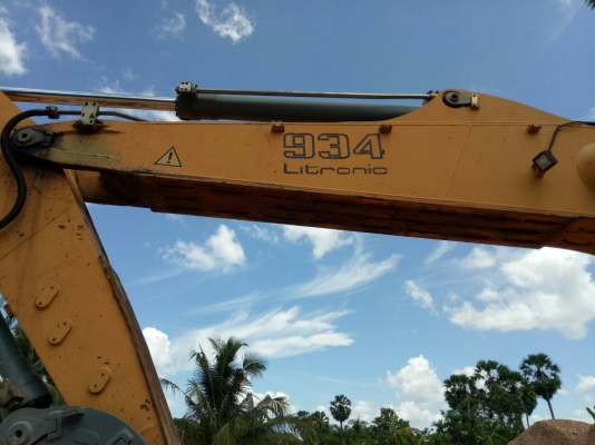 ขายรถแบคโฮ LIEBHERR 934 Litronic ราคา 780000 ขายรถแบคโฮ LIEBHERR 934 Litronic ราคา 780000