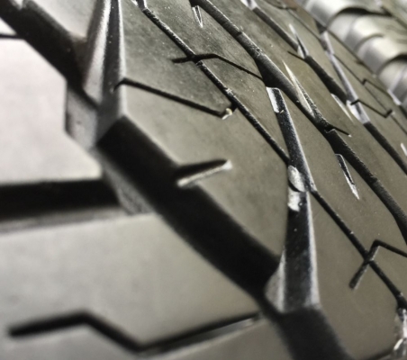 ยาง Dunlop Grandtrek 265 60 18 ปลายปี15 ดอกเต็ม ใช้ยาว ราคาไม่แพง ยาง Dunlop Grandtrek 265 60 18 ปลายปี15 ดอกเต็ม ใช้ยาว ราคาไม่แพง