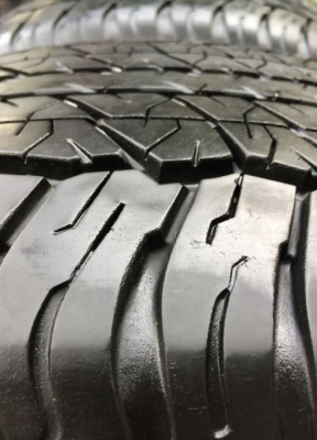 ยาง Dunlop Grandtrek 265 60 18 ปลายปี15 ดอกเต็ม ใช้ยาว ราคาไม่แพง ยาง Dunlop Grandtrek 265 60 18 ปลายปี15 ดอกเต็ม ใช้ยาว ราคาไม่แพง