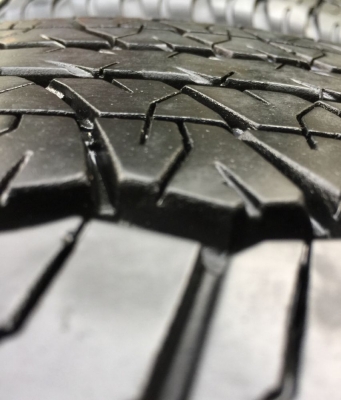 ยาง Dunlop Grandtrek 265 60 18 ปลายปี15 ดอกเต็ม ใช้ยาว ราคาไม่แพง ยาง Dunlop Grandtrek 265 60 18 ปลายปี15 ดอกเต็ม ใช้ยาว ราคาไม่แพง