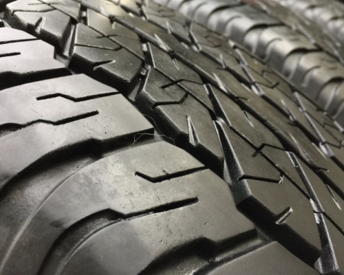 ยาง Dunlop Grandtrek 265 60 18 ปลายปี15 ดอกเต็ม ใช้ยาว ราคาไม่แพง ยาง Dunlop Grandtrek 265 60 18 ปลายปี15 ดอกเต็ม ใช้ยาว ราคาไม่แพง