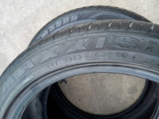 215/45R17 MAXXIS WALTZ NS800 ปี15 มี 2 เส้น โทร.081-427-3941 215/45R17 MAXXIS WALTZ NS800 ปี15 มี 2 เส้น โทร.081-427-3941