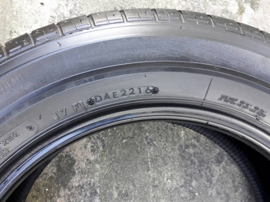 ยางรถยนต์มือสอง BRIDGESTONE รุ่น TURANZA RE33 .215 60R16 ปี2016 สภาพสวยมากๆ ดอกเยอะใช้อีกยาวๆไม่แพง