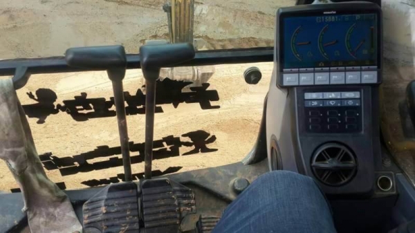 ขาย 1,250,000  KOMATSU  PC 200-8 เครื่องดี ปั้มดี ช่วงล่างดี โช่บาง ไฟฟ้าครบ พร้อมใช้งาน เอกสารอินวอยท์  รถอยู่ จ.ยโสธร 090-772-3710 090-772-3708