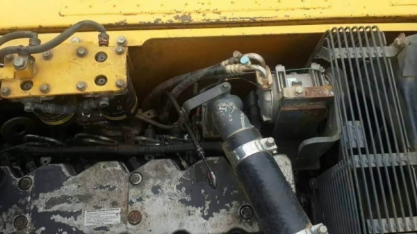 ขาย 1,250,000  KOMATSU  PC 200-8 เครื่องดี ปั้มดี ช่วงล่างดี โช่บาง ไฟฟ้าครบ พร้อมใช้งาน เอกสารอินวอยท์  รถอยู่ จ.ยโสธร 090-772-3710 090-772-3708