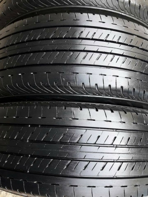 างรถยนต์มือสอง BRIDGESTONE รุ่น DURAVIS R611. 215 65R16 สัปดาที่31ปี2016 ลงพื้นปลายปี2016 สภาพสวยมาก