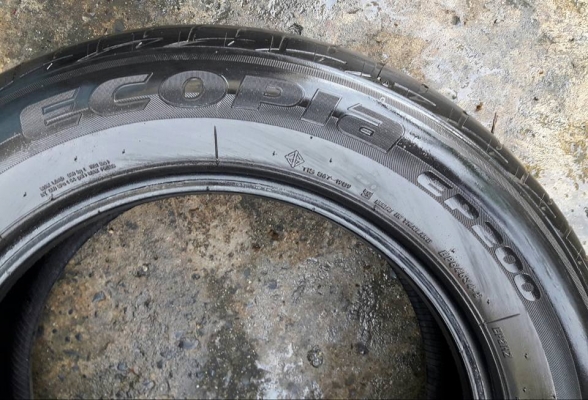 างรถยนต์มือสอง BRIDGESTONE รุ่น Ecopia EP200. 215 60R16 ปี2016 สภาพสวยมากๆ ดอกเต็มๆคุ้มสุดๆใช้อีกยาว
