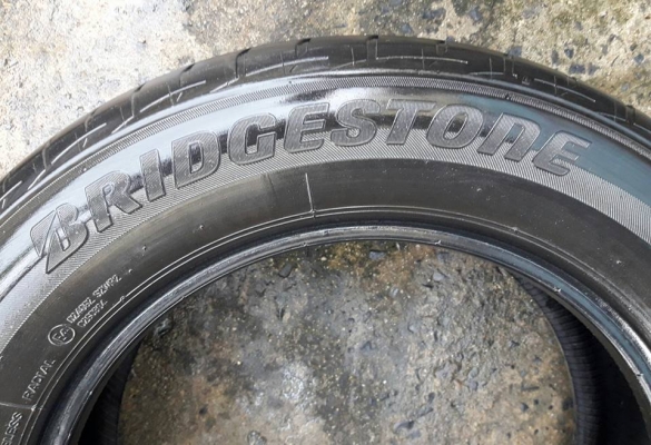 างรถยนต์มือสอง BRIDGESTONE รุ่น Ecopia EP200. 215 60R16 ปี2016 สภาพสวยมากๆ ดอกเต็มๆคุ้มสุดๆใช้อีกยาว