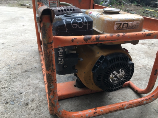 ขายเครื่องปั่นไฟสนามเบนซิน 3.5 kva ไฟ220โวล์