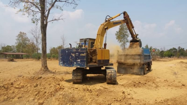 ขาย 275,000 KOMATSU pc 100-2 เครื่องดี ปั้มแรง เอวแน่น  ช่วงล่างดี รถสวยพร้อมใช้ รถอยู่ อุบลราชธานี 0967428942