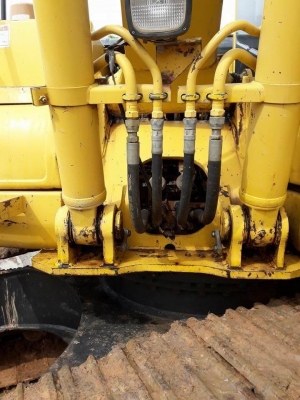 ขาย 1,150,000 บาท KOMATSU  PC 160-8 เครื่องดี ปั้มดี ช่วงล่างดี โช่หน่า ไฟฟ้าครบ พร้อมใช้งาน เอกสารเล่มทะเบียน รถอยู่ จ.ร้อยเอ็ด 090-772-3710 090-772-3708