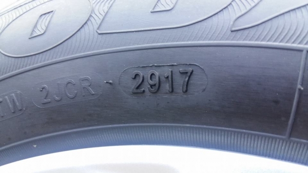 ล้อแม็กป้ายแดง honda jazz 15" ยางปี17 สนใจติดต่อร้าน ก.เจริญการยางครับ 081-3747940 ล้อแม็กป้ายแดง honda jazz 15" ยางปี17 สนใจติดต่อร้าน ก.เจริญการยางครับ 081-3747940