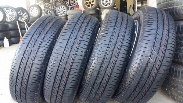 ล้อแม็กป้ายแดง honda jazz 15" ยางปี17 สนใจติดต่อร้าน ก.เจริญการยางครับ 081-3747940 ล้อแม็กป้ายแดง honda jazz 15" ยางปี17 สนใจติดต่อร้าน ก.เจริญการยางครับ 081-3747940