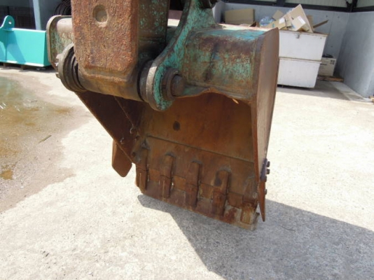 Kobelco SK135SR-1ES สอบถาม  062-709-1747