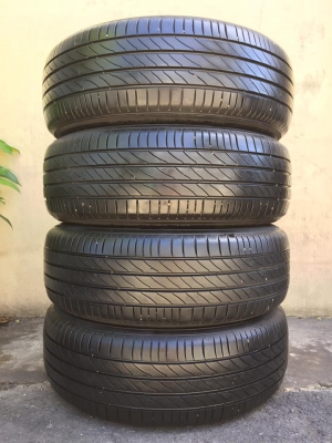 ขายยาง MICHELIN PRIMACY 3ST 195-65-15 ปี16 ดอกหนาจัด สภาพสวย ไม่มีตำหนิ ชุดละ 3,900 บาท