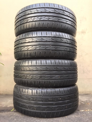 ขายยาง KUMHO ECSTA PS31 215-45-17 ปี15 ดอกหนาจัด ลายหน้ายางยังอยู่ทุกเส้น ชุดละ 5,500 บาท