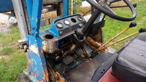 ขายโฟล์คลิฟท์เครื่องใช้น้ำมัน 2 ระบบ เบนซิน + แก๊ส เสาสูง 3 เมตร น้ำหนักยก 1.5 ตัน ขายโฟล์คลิฟท์เครื่องใช้น้ำมัน 2 ระบบ เบนซิน + แก๊ส เสาสูง 3 เมตร น้ำหนักยก 1.5 ตัน