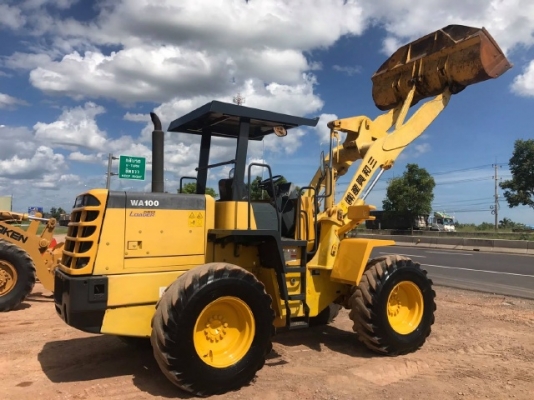 ขายรถตักล้อยาง KOMATSU WA100-3 แขนยาวพิเศษ รถนอกนำเข้าจากญี่ปุ่น สภาพสวยพร้อมใช้ มีVDOการทำงานครับ ขายรถตักล้อยาง KOMATSU WA100-3 แขนยาวพิเศษ รถนอกนำเข้าจากญี่ปุ่น สภาพสวยพร้อมใช้ มีVDOการทำงานครับ