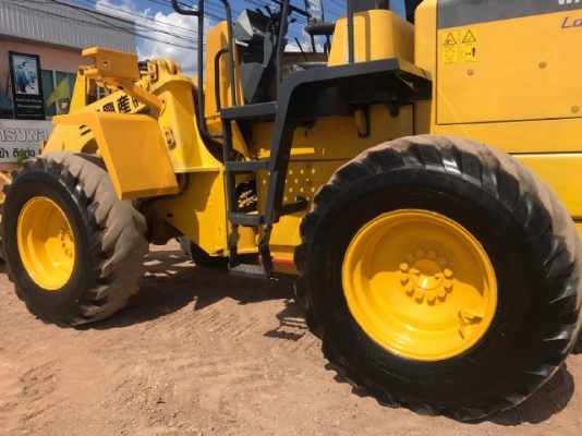 ขายรถตักล้อยาง KOMATSU WA100-3 แขนยาวพิเศษ รถนอกนำเข้าจากญี่ปุ่น สภาพสวยพร้อมใช้ มีVDOการทำงานครับ ขายรถตักล้อยาง KOMATSU WA100-3 แขนยาวพิเศษ รถนอกนำเข้าจากญี่ปุ่น สภาพสวยพร้อมใช้ มีVDOการทำงานครับ